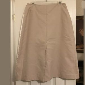 Fabulous Akris nude color skirt size 12
